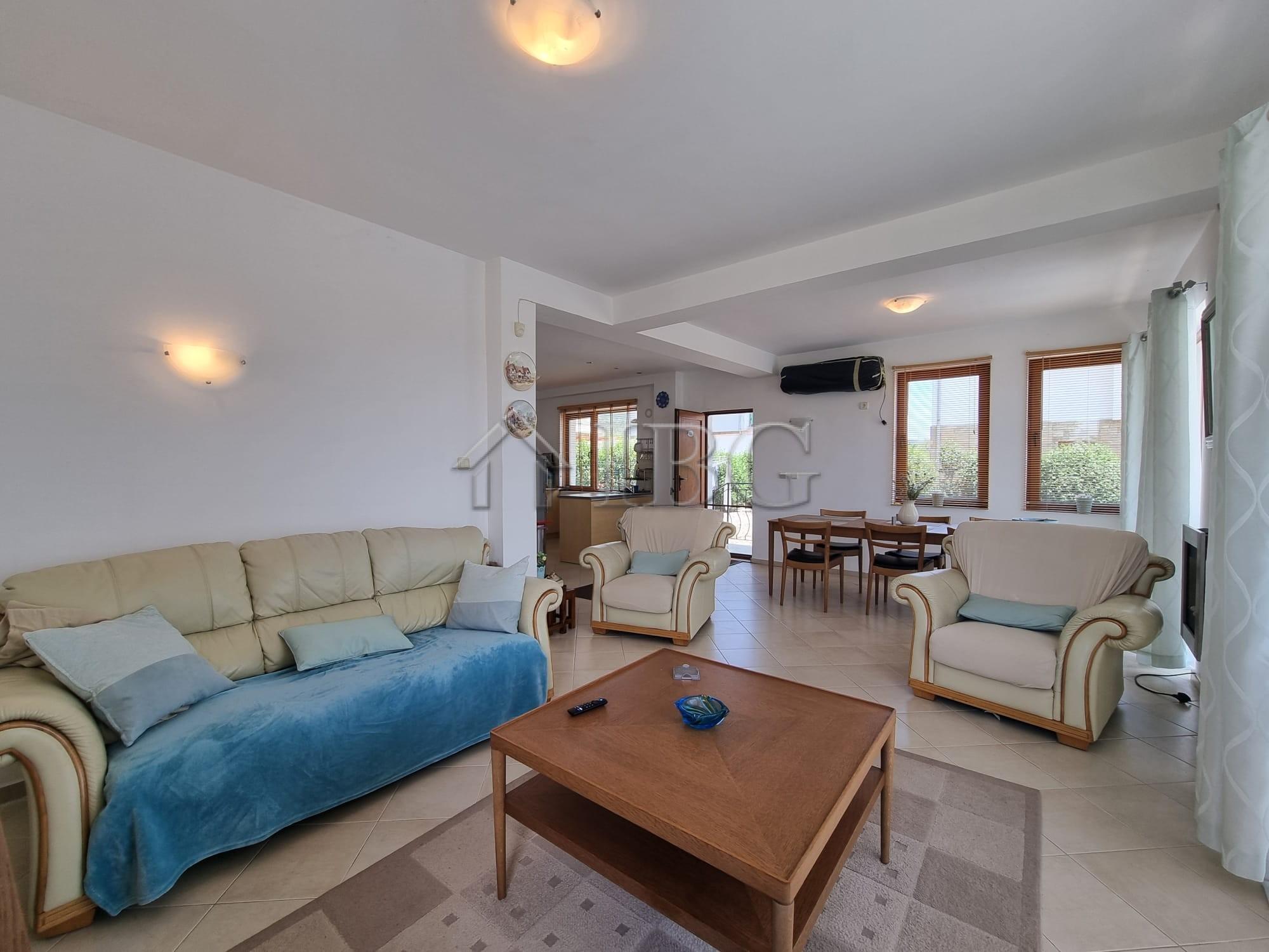 3-Bedroom, 2-Bathroom House with Swimming Pool 18 km from Sunny Beach, Bulgaria — photo 6 of 25