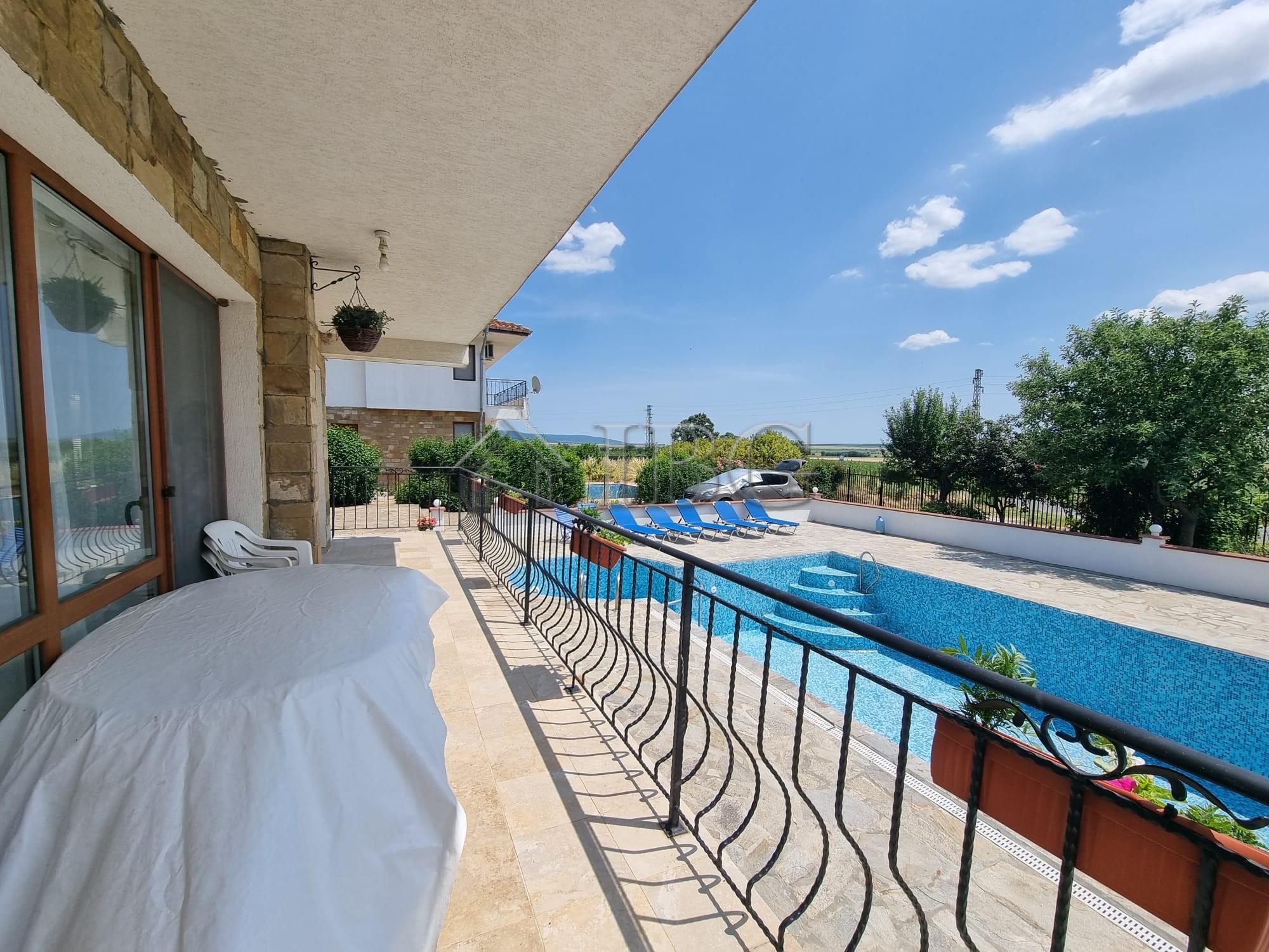 3-Bedroom, 2-Bathroom House with Swimming Pool 18 km from Sunny Beach, Bulgaria — photo 11 of 25