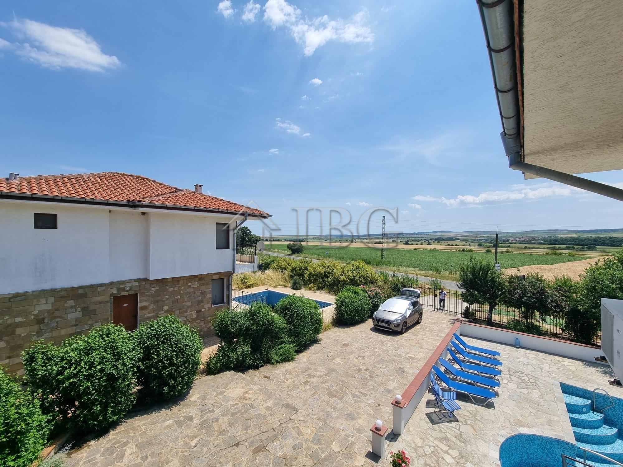 3-Bedroom, 2-Bathroom House with Swimming Pool 18 km from Sunny Beach, Bulgaria — photo 22 of 25