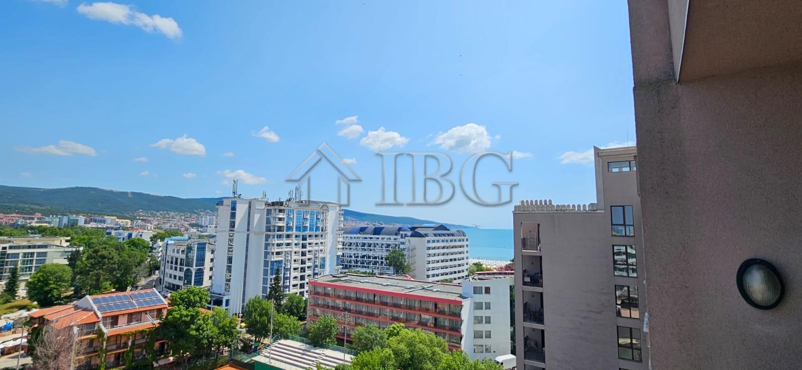 For Sale: 1-Bedroom Apartment with Partial Sea View Royal Beach Barcelo, Sunny Beach — photo 9 of 25