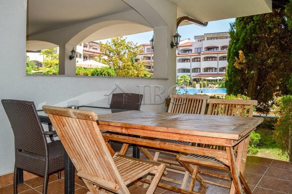 Spacious 3-Bedroom Apartment with 3 Bathrooms & two patios with gardens CASA REAL, Sveti Vlas — photo 16 of 25