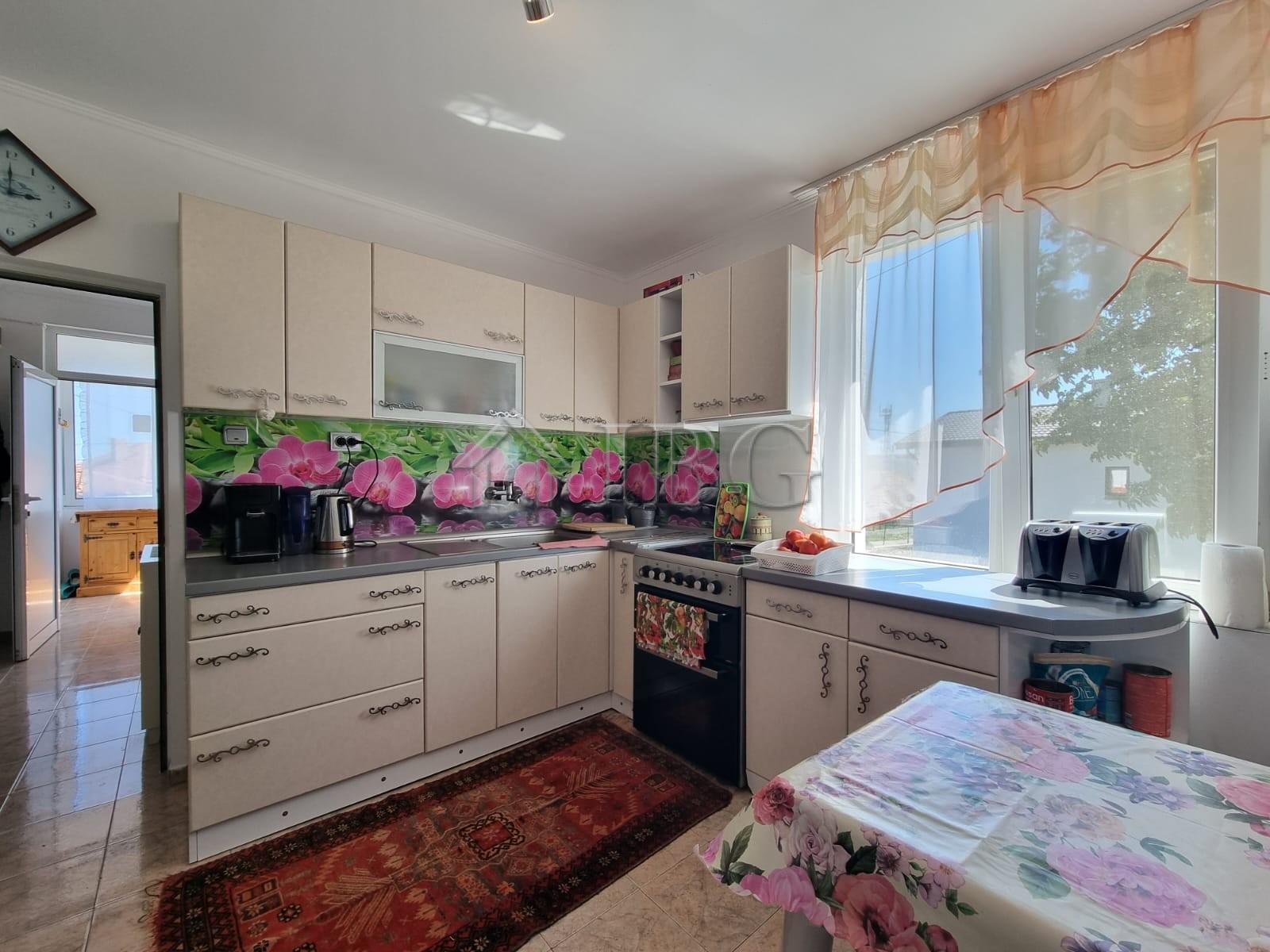 Two-Storied House for Sale 34 km to Sunny Beach — photo 7 of 25
