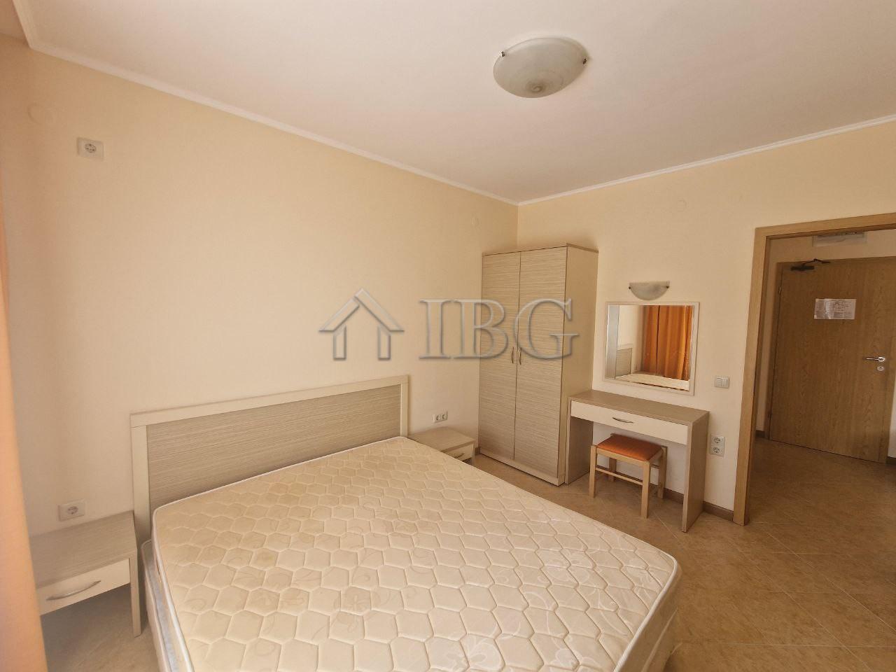 Apartment with 2 Rooms and Pool View Royal Sun, Sunny Beach — photo 12 of 22