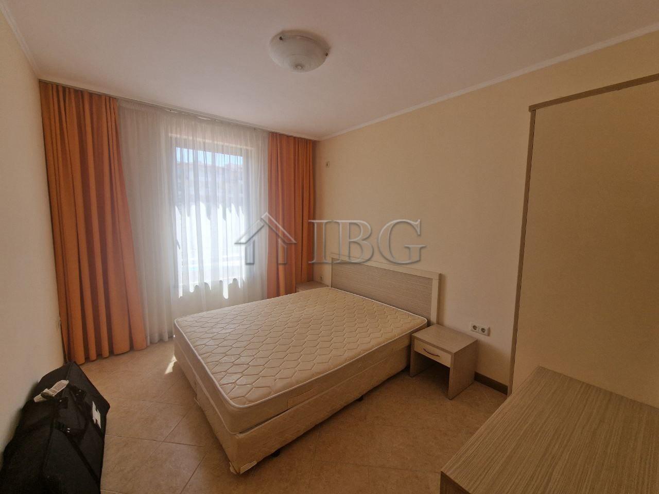 Apartment with 2 Rooms and Pool View Royal Sun, Sunny Beach — photo 11 of 22