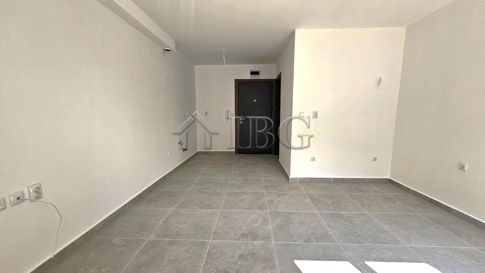 New Studio Apartment for Sale in Emperium, Sveti Vlas — photo 4