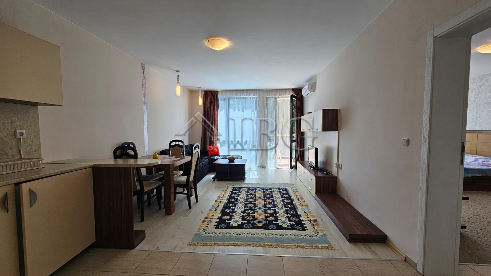 Bright and spacious one bedroom apartment with Pool View in Sun Gate, Sunny Beach — photo 5