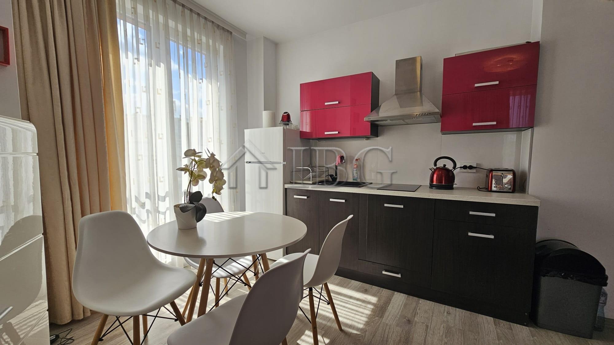 Apartment with 2 rooms and Low Maintenance Fee Golden Day, Sunny Beach — photo 2