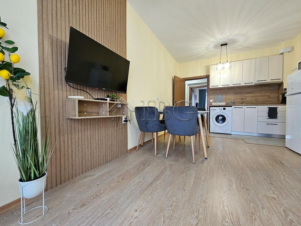 Spacious 1-bedroom apartment in complex Aqua Blue, Sunny Beach — photo 5