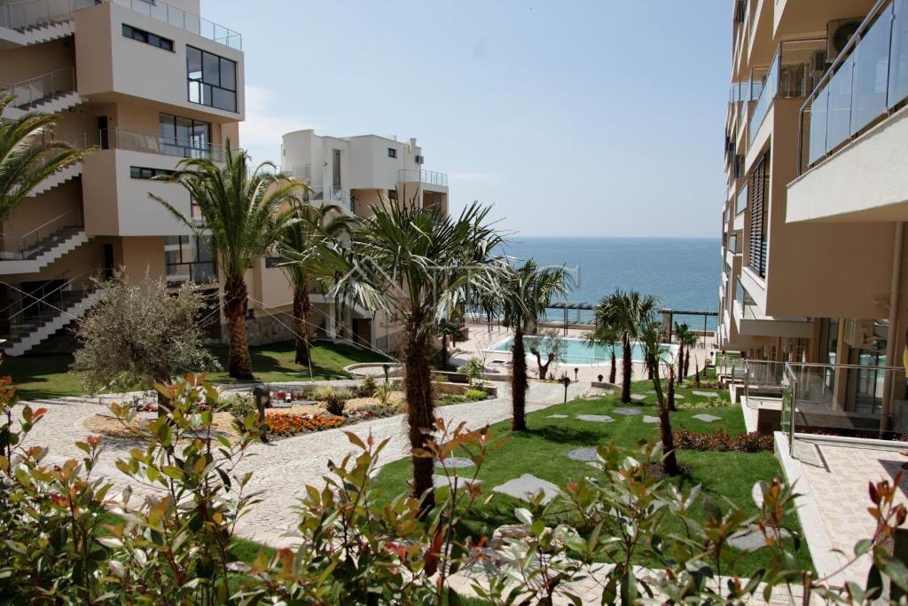 Renovated 1-Bedroom Apartment with Sea View Dolce Vita 2, Sveti Vlas — photo 25 of 25