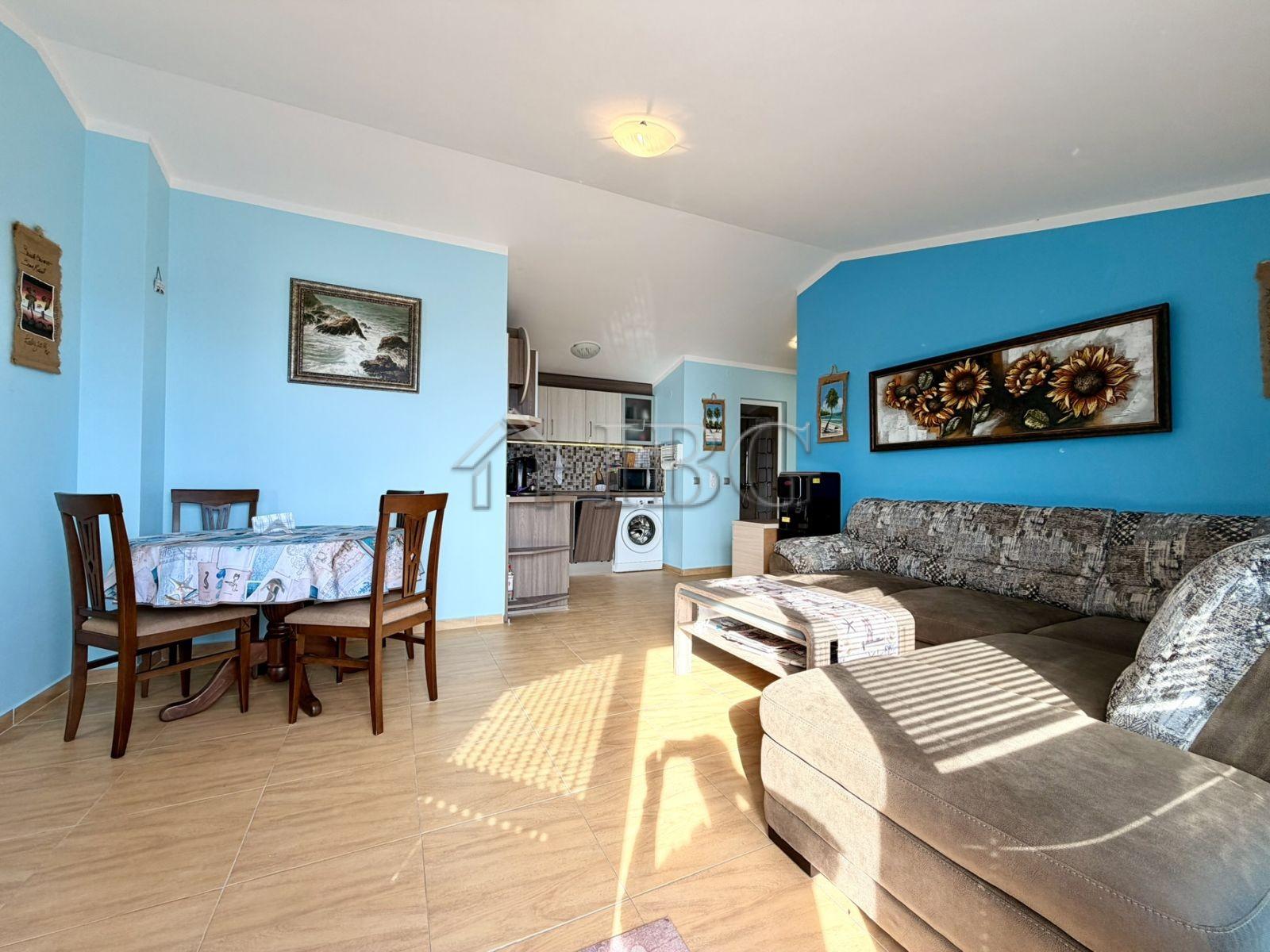 Two-Bedroom Penthouse with Sea View in Aqua Dreams, Sveti Vlas — photo 5 of 18