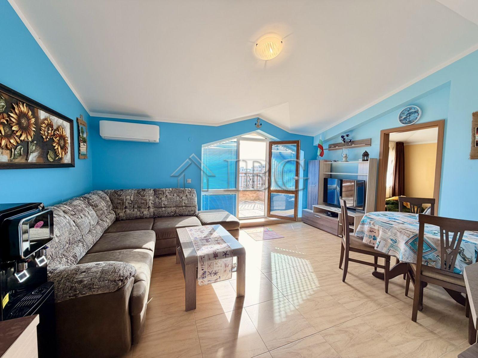 Two-Bedroom Penthouse with Sea View in Aqua Dreams, Sveti Vlas — photo 7 of 18