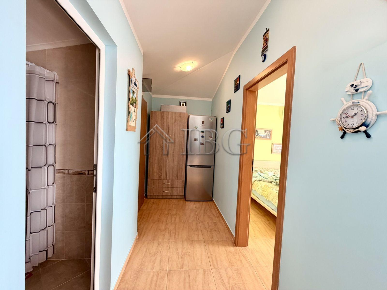 Two-Bedroom Penthouse with Sea View in Aqua Dreams, Sveti Vlas — photo 18 of 18