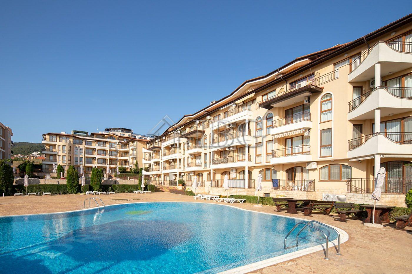 One-Bedroom Apartment in Aqua Dreams, Sveti Vlas — photo 15 of 16