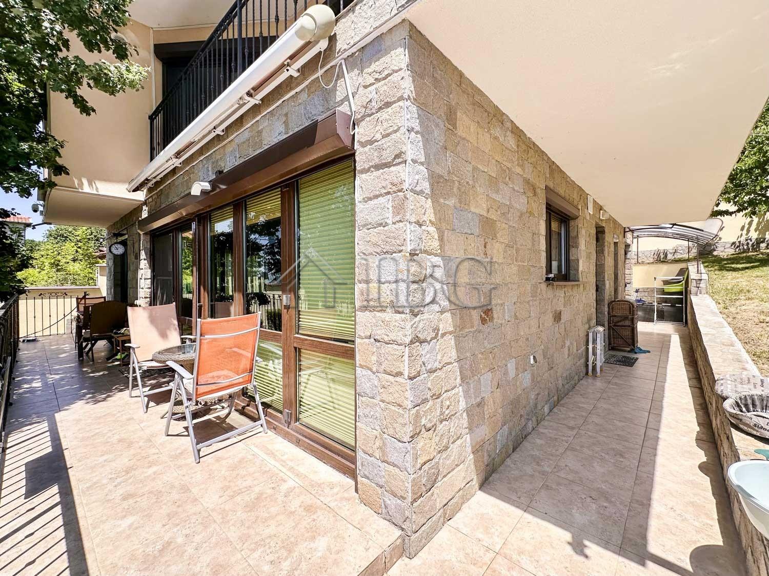 Two-Storied House with sea view and Pool for Sale in Kosharitsa, Burgas Region — photo 15 of 25