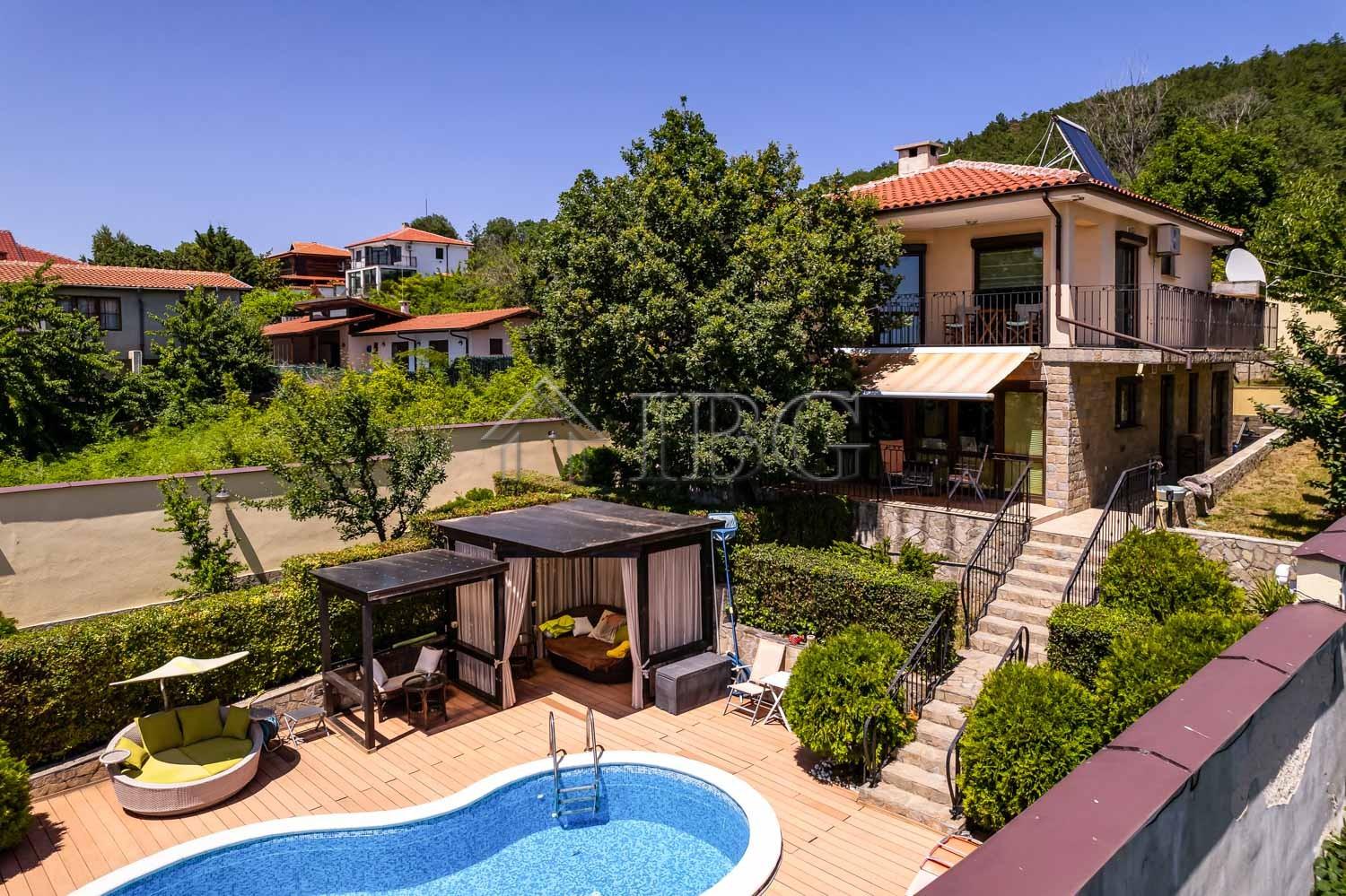 Two-Storied House with sea view and Pool for Sale in Kosharitsa, Burgas Region — photo 3