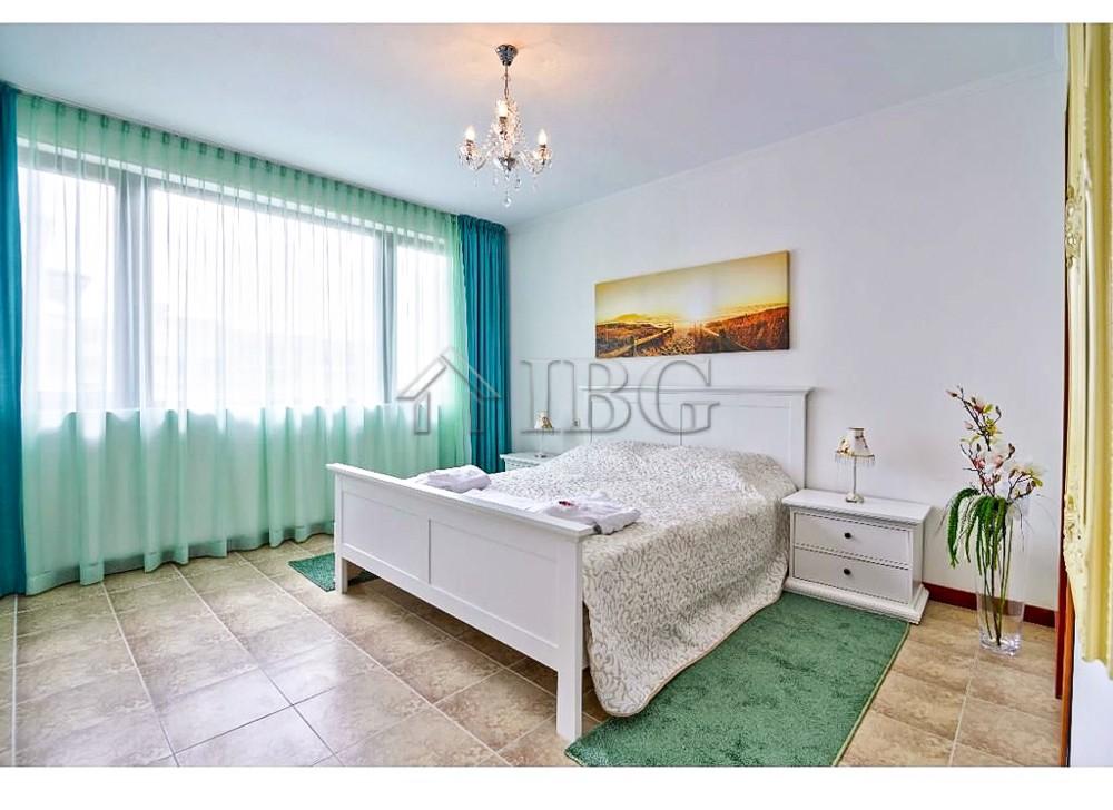 2-Bedroom Sea View Apartment in Elite Complex Casa Real, Sveti Vlas — photo 13 of 15