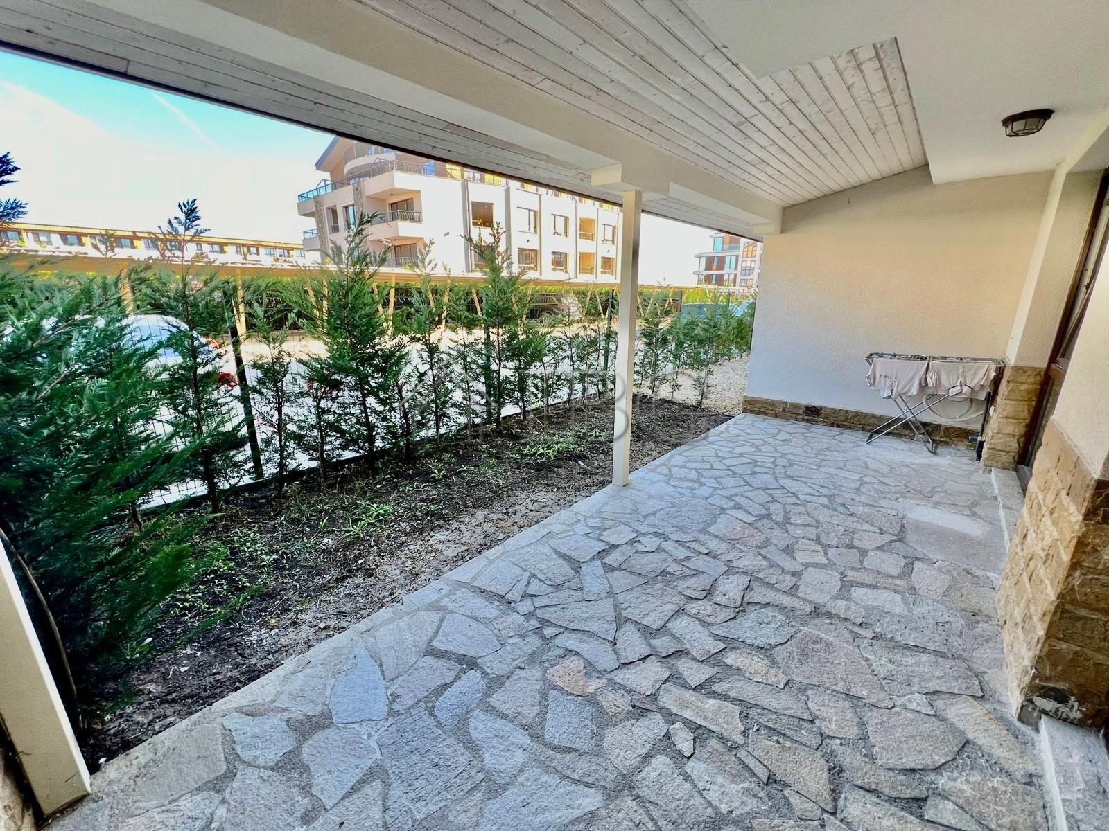 1-Bedroom Apartment in Bay View Family 1, Sarafovo, Burgas — photo 4 of 14