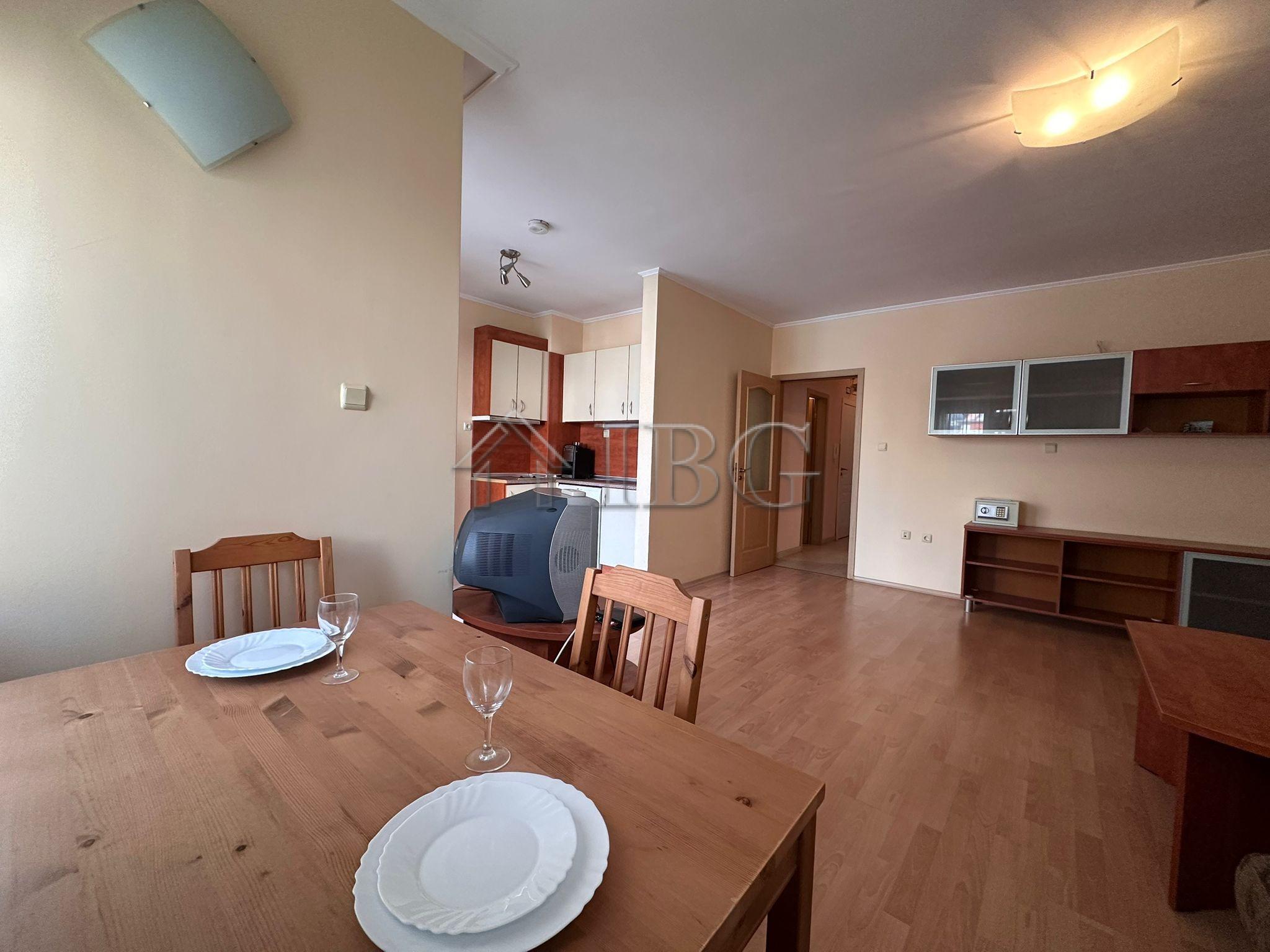 Spacious One-Bedroom Apartment with Pool View in Sunny Fort Complex, Sunny Beach — photo 8 of 25