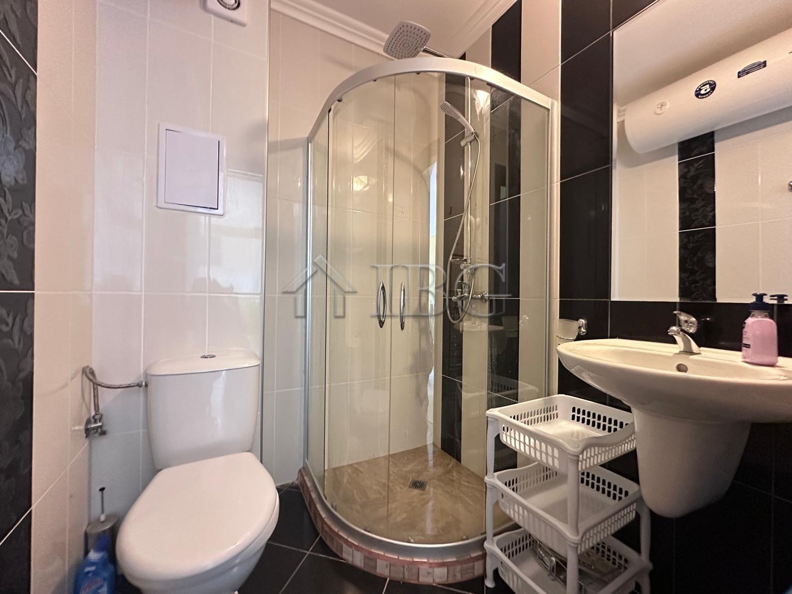 Renovated 1-Bedroom Apartment with Sea View Dolce Vita 2, Sveti Vlas — photo 18 of 25