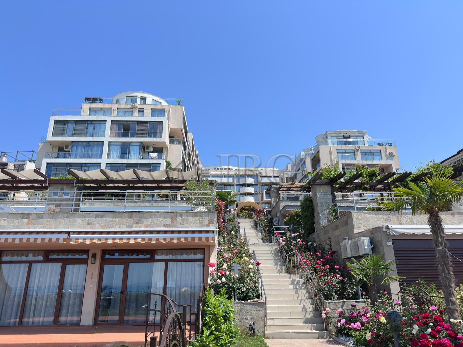 Renovated 1-Bedroom Apartment with Sea View Dolce Vita 2, Sveti Vlas — photo 20 of 25