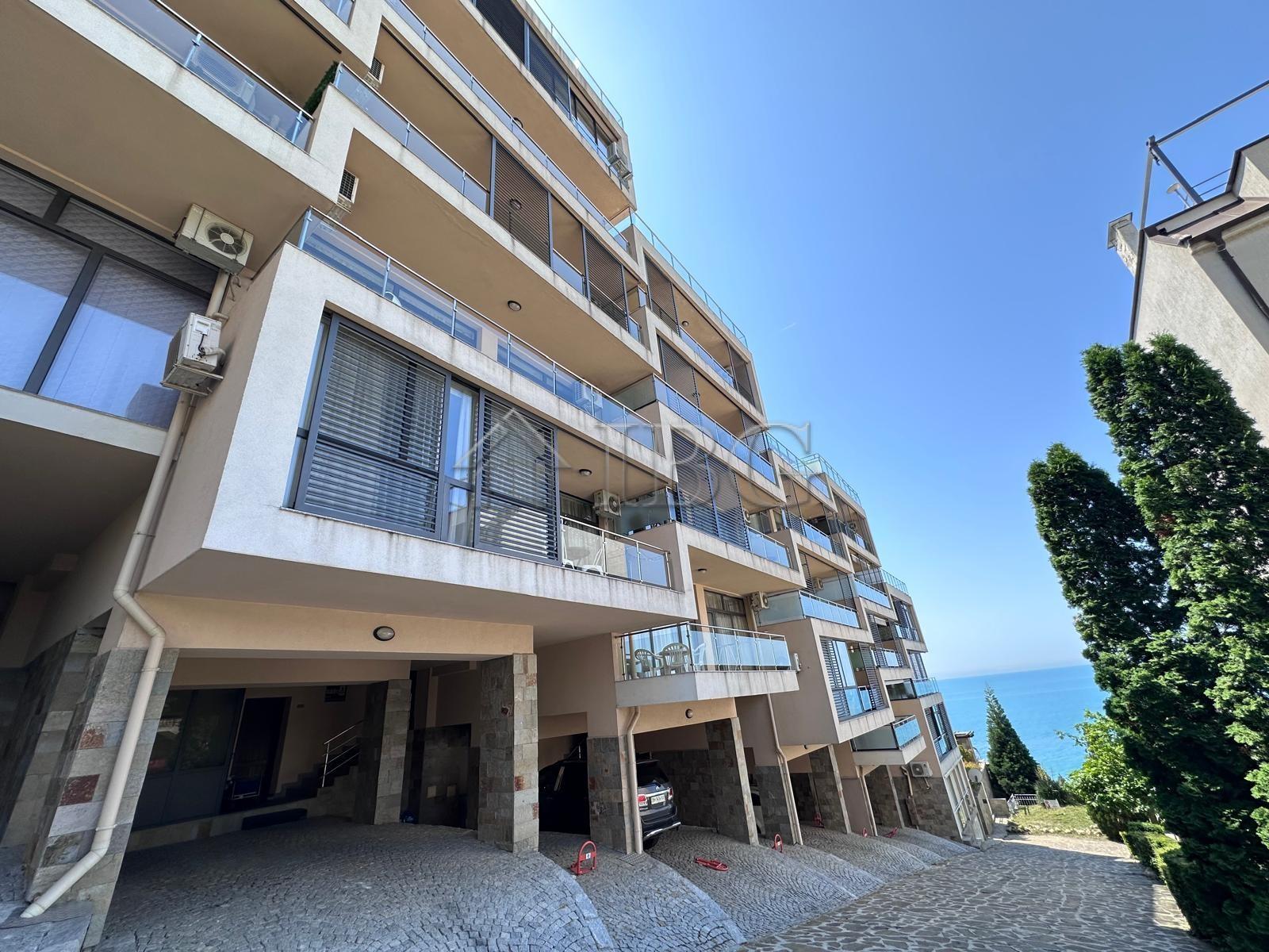 Renovated 1-Bedroom Apartment with Sea View Dolce Vita 2, Sveti Vlas — photo 21 of 25