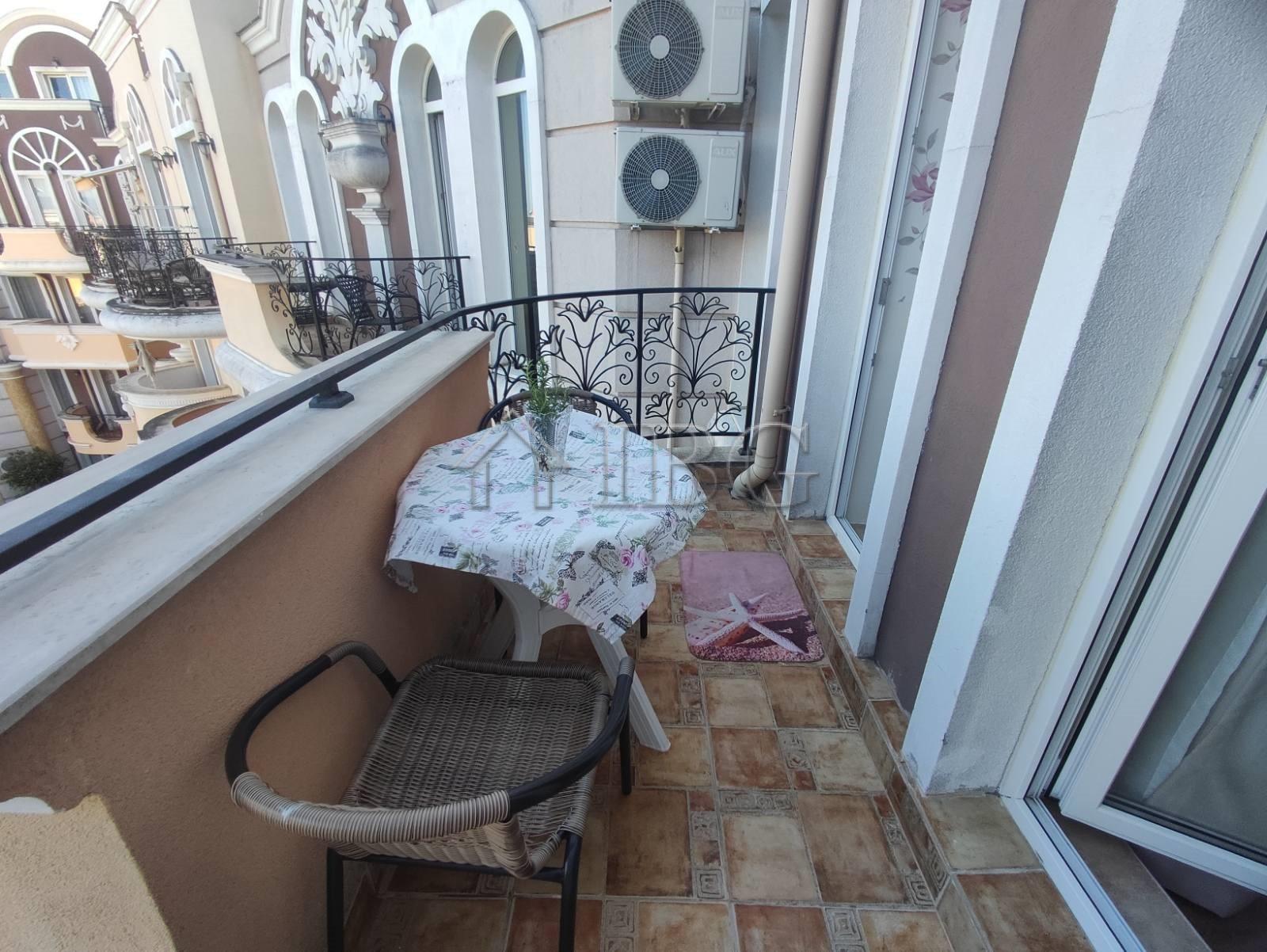 1-Bedroom Apartment with Pool View Melia 8, Ravda 100m from the Beach — photo 6 of 18