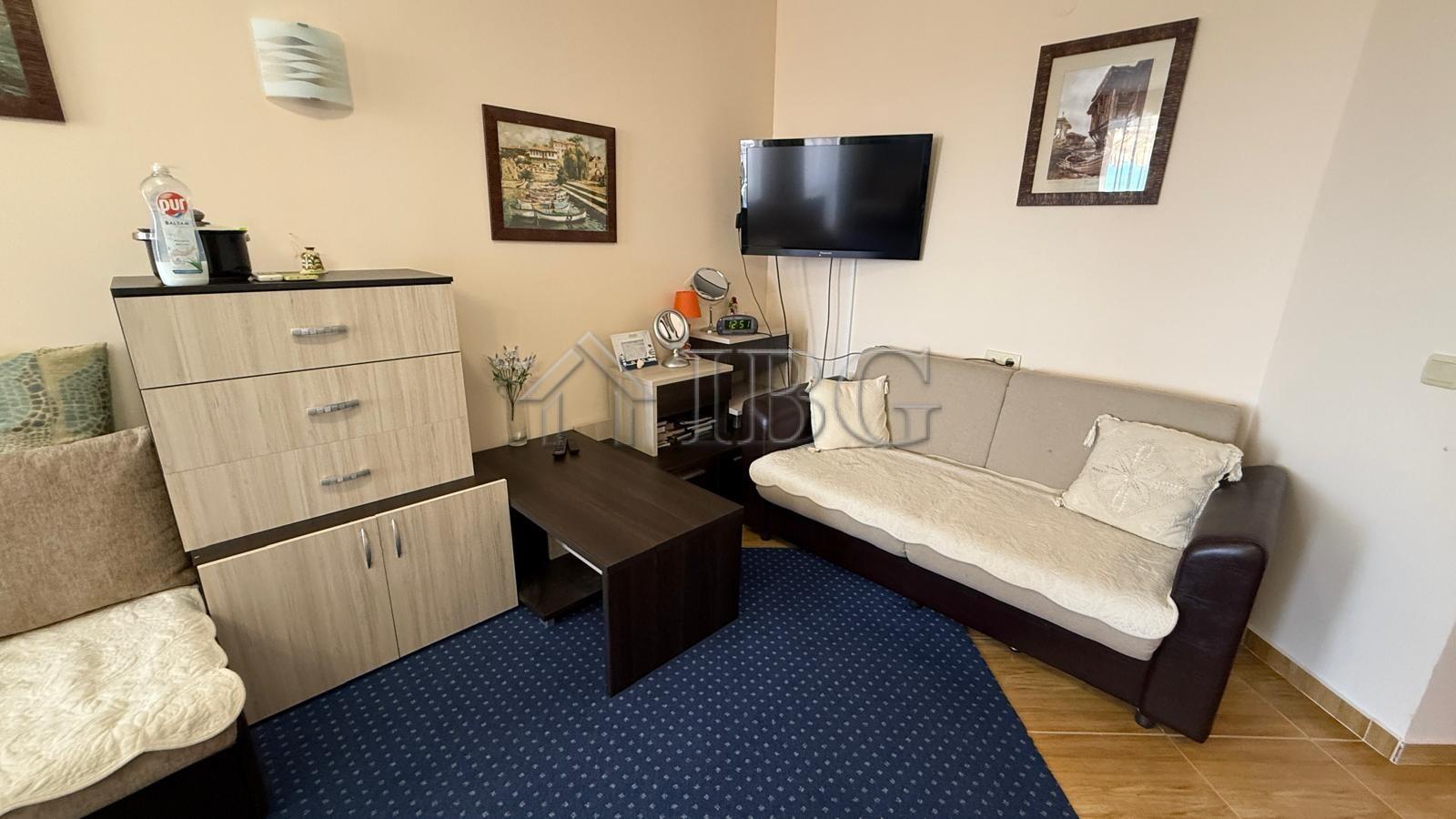 One-Bedroom Apartment with Pool and Sea View in Sky Dreams, Sveti Vlas — photo 6 of 12