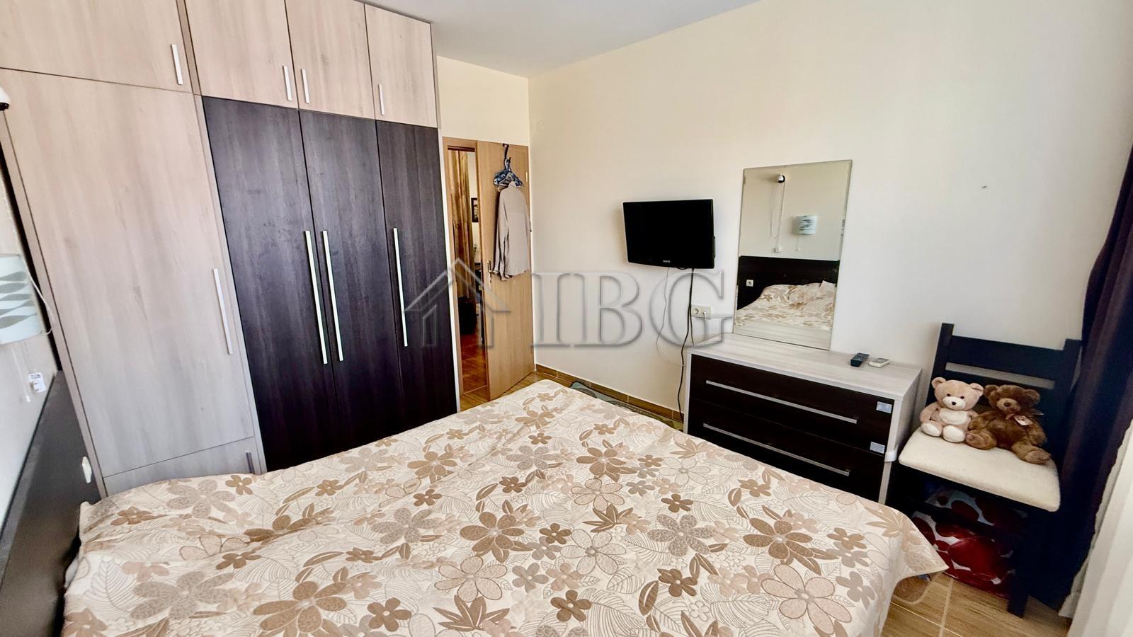 One-Bedroom Apartment with Pool and Sea View in Sky Dreams, Sveti Vlas — photo 8 of 12