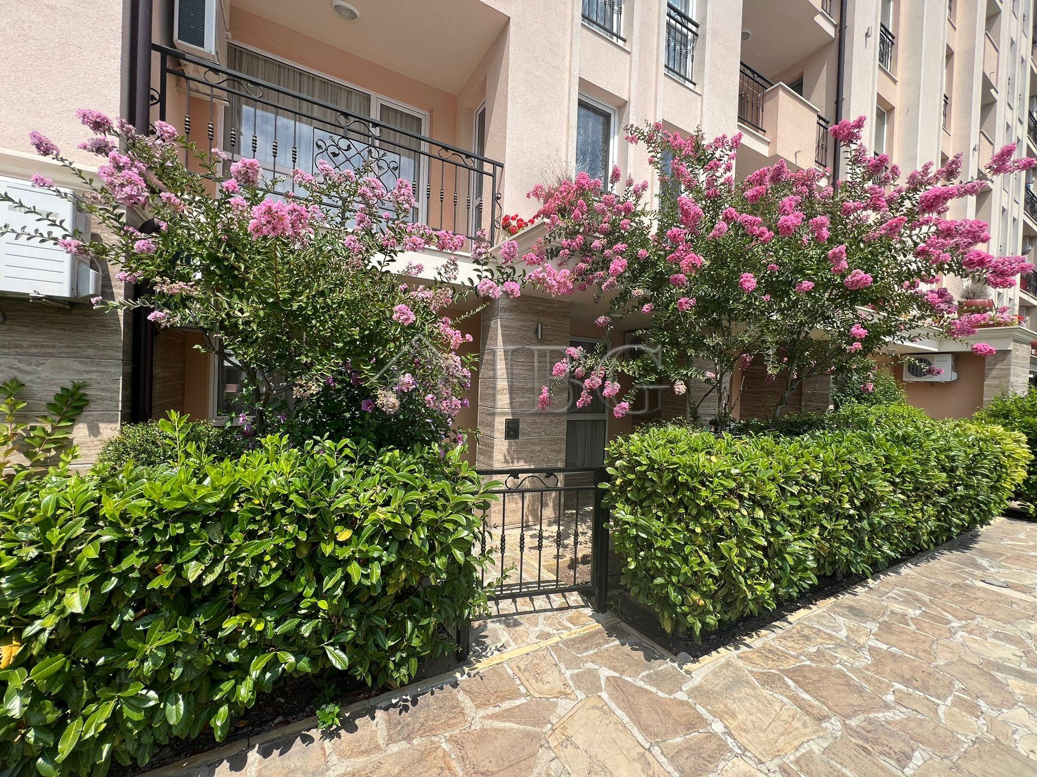One-Bedroom Apartment in Sun & Sea Complex, Sunny Beach — photo 6 of 21