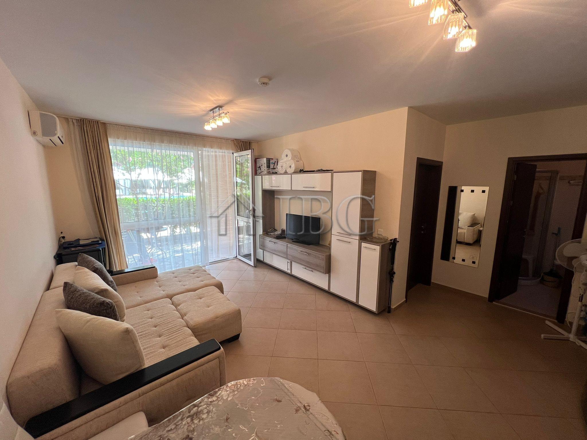 One-Bedroom Apartment in Sun & Sea Complex, Sunny Beach — photo 4 of 21