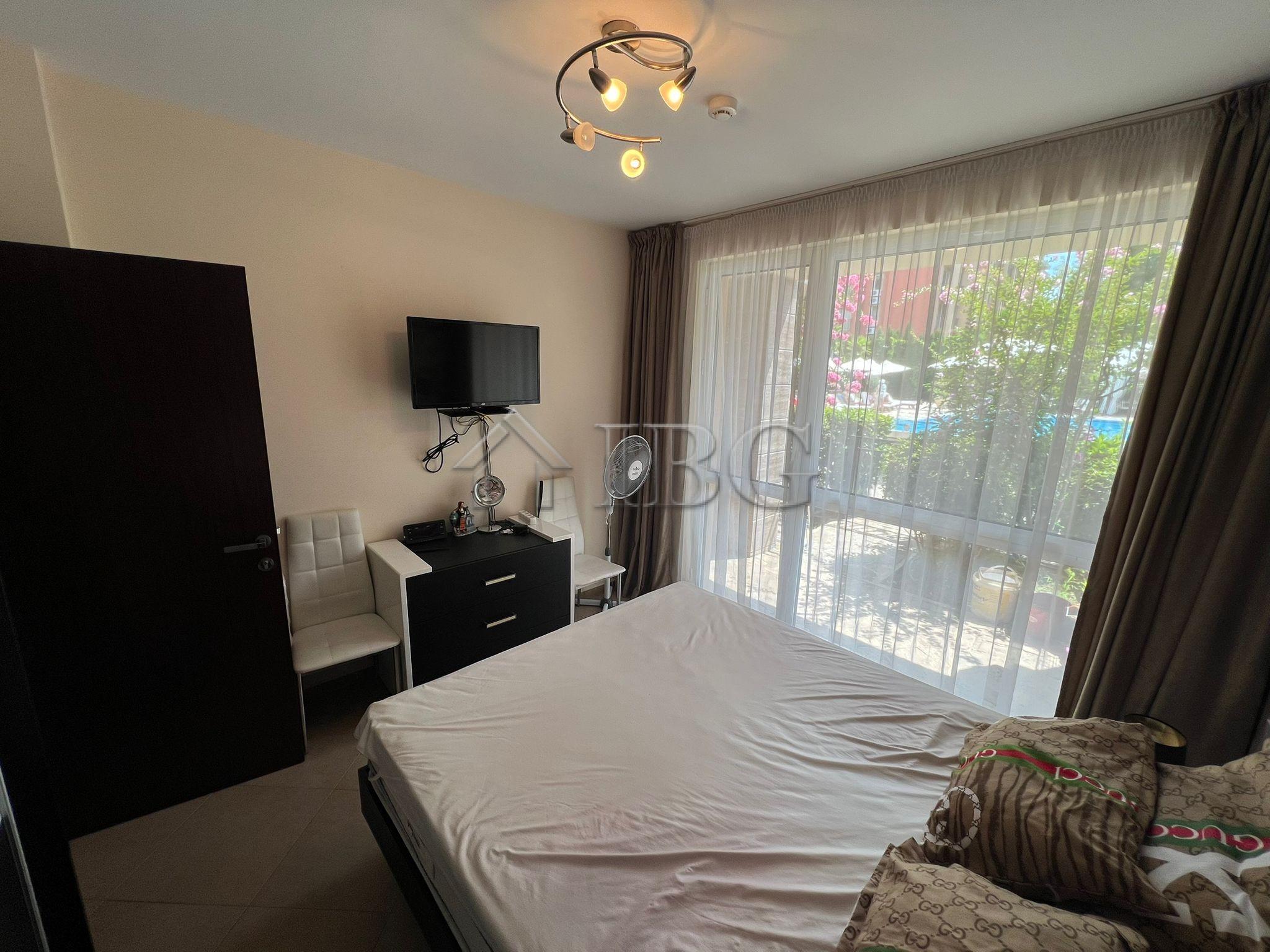 One-Bedroom Apartment in Sun & Sea Complex, Sunny Beach — photo 17 of 21