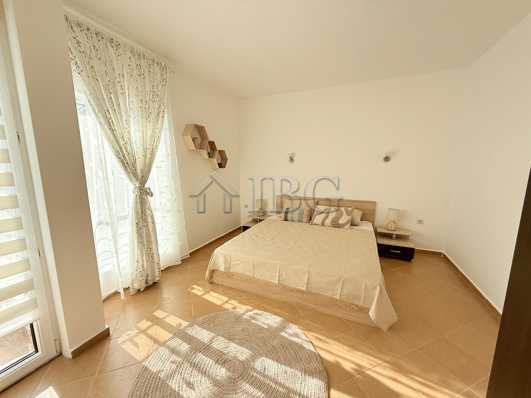 Spacious Two-Bedroom Apartment Near Sea in Solis, Sunny Beach — photo 13 of 21