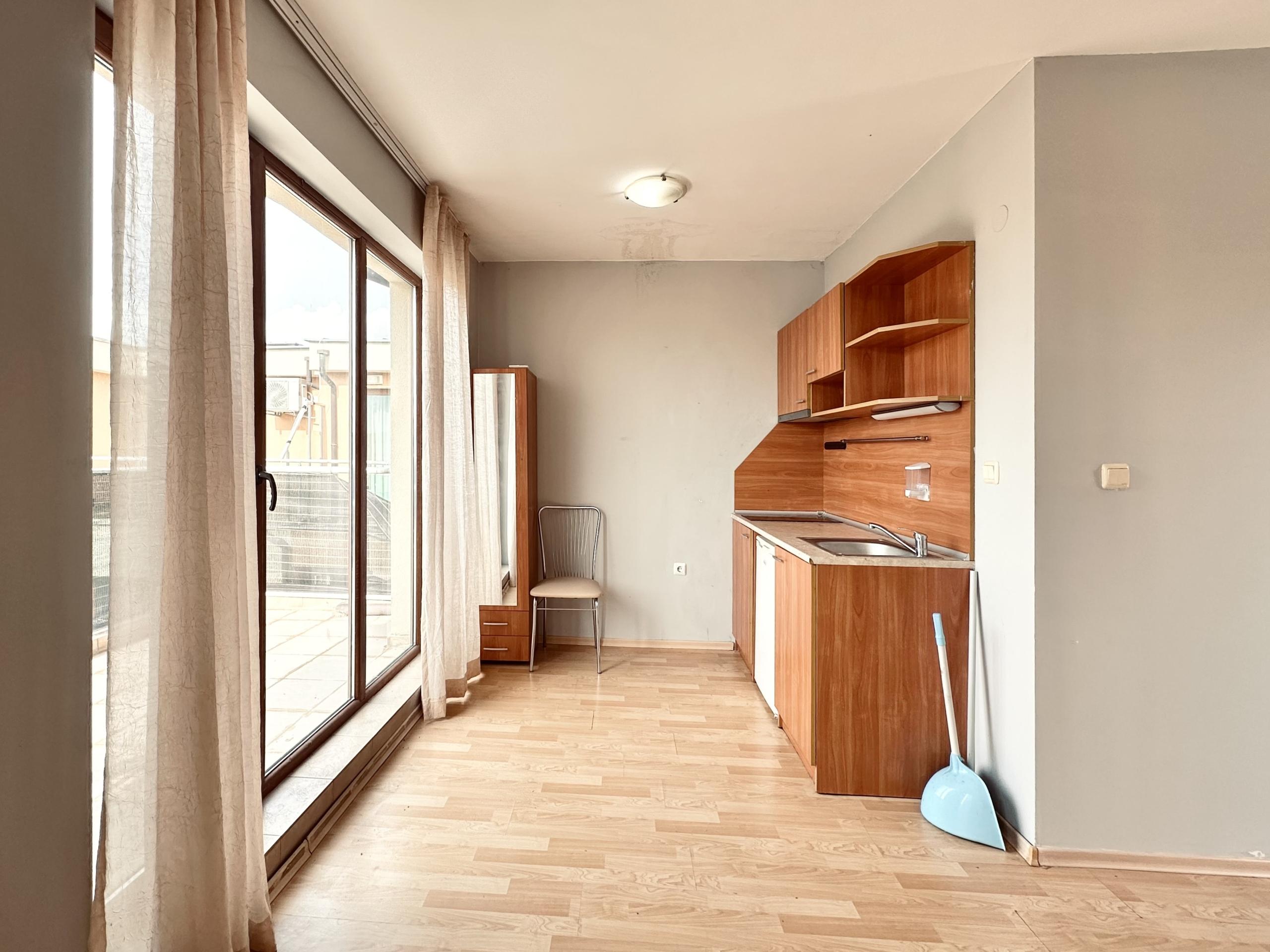 Studio with Pool and Sea View in Amadeus 11 Complex, Sunny Beach — photo 14 of 24