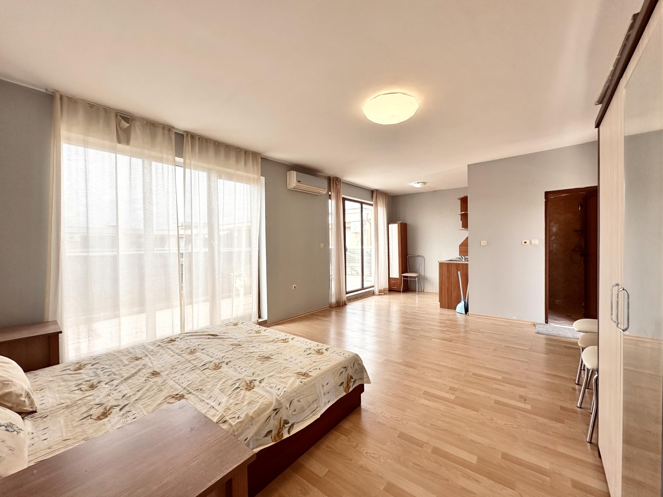 Studio with Pool and Sea View in Amadeus 11 Complex, Sunny Beach — main photo
