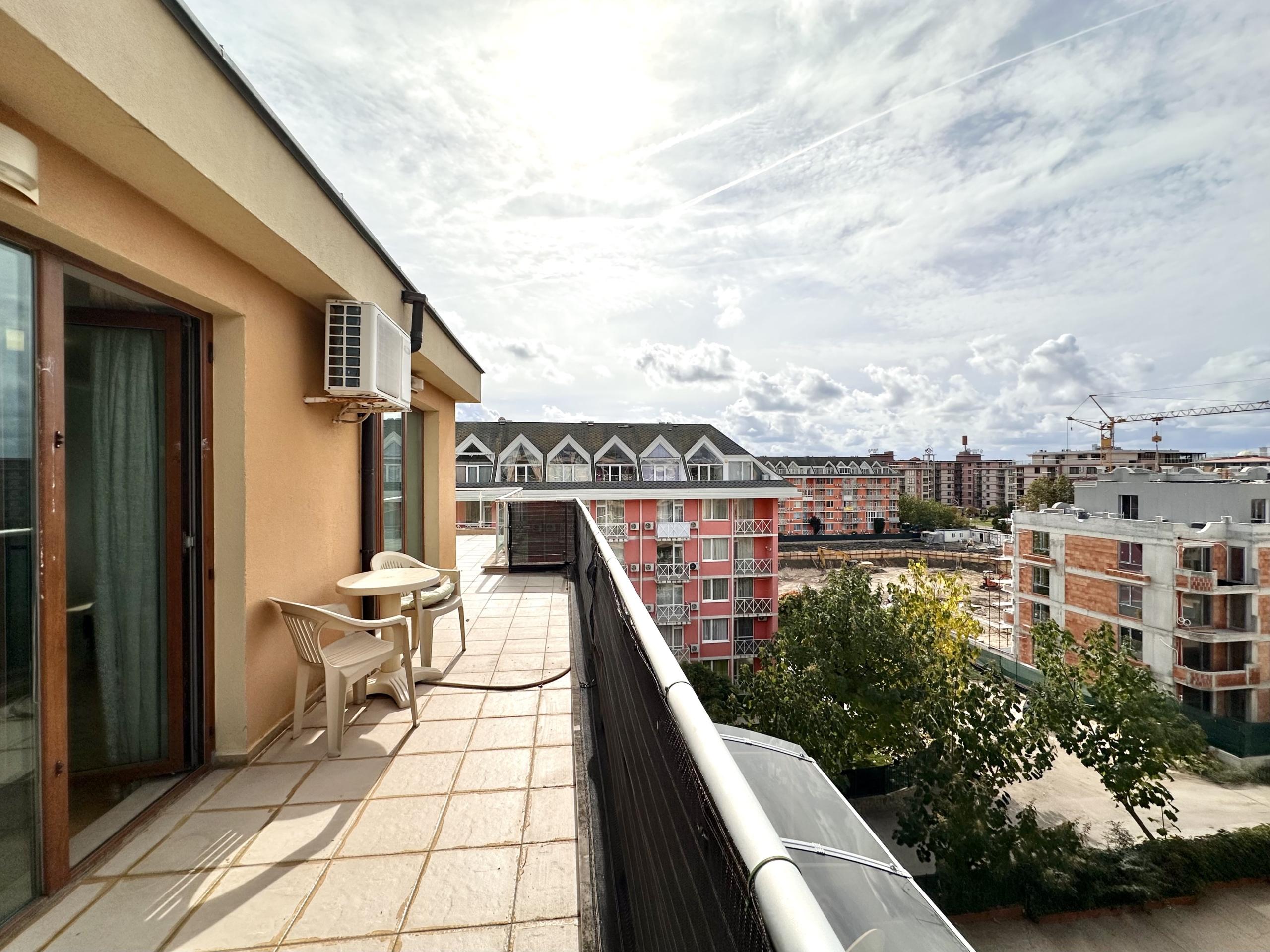 Studio with Pool and Sea View in Amadeus 11 Complex, Sunny Beach — photo 3