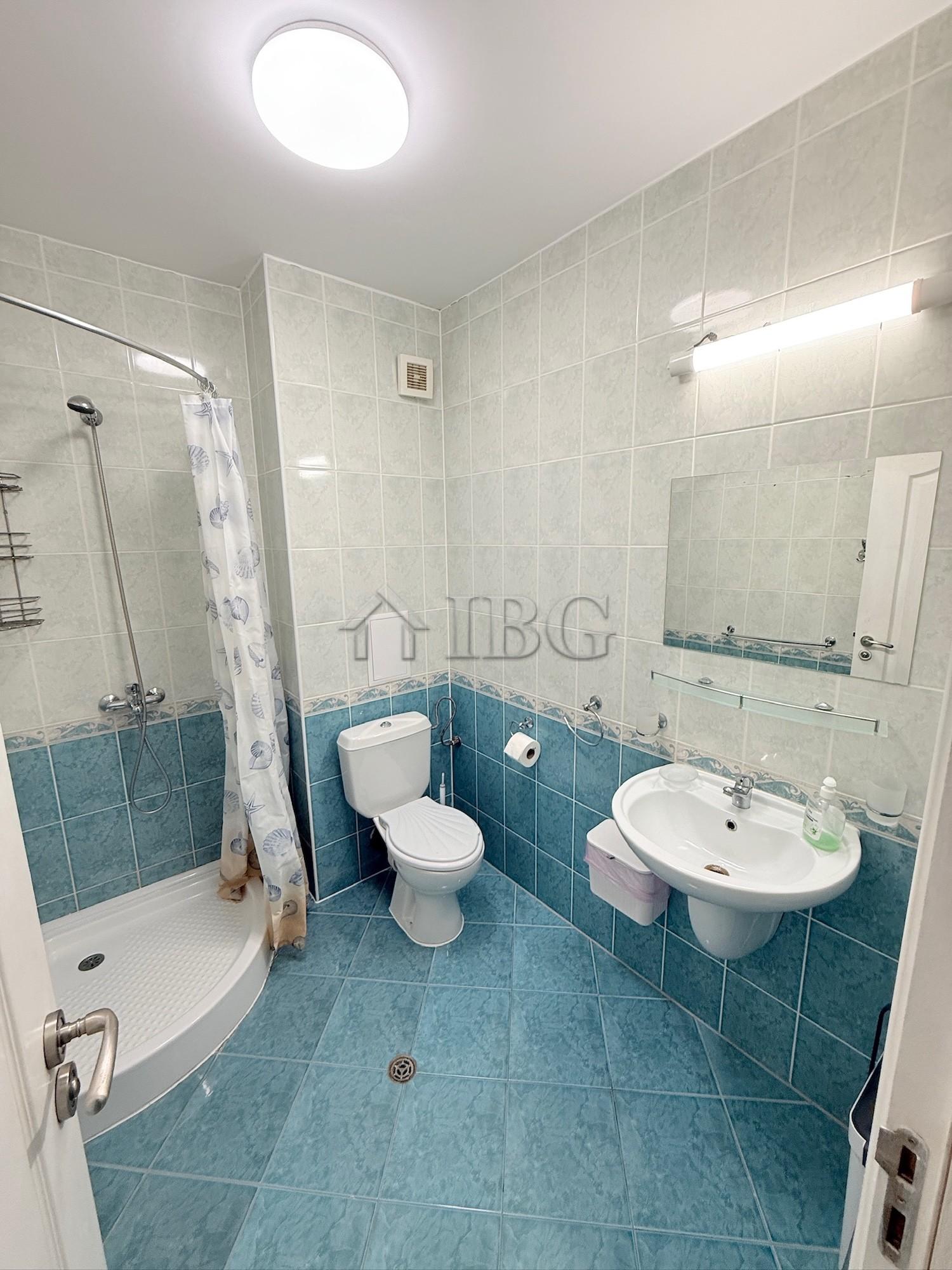 2 Bedroom Apartment with 2 bathrooms and Pool View in Summer Dreams, Sunny Beach — photo 12 of 24