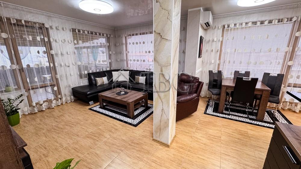 Spacious 3-Bedroom Apartment with Sea View for Sale in Villa Rossa, Ravda — photo 22 of 25