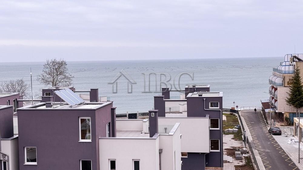 Spacious 3-Bedroom Apartment with Sea View for Sale in Villa Rossa, Ravda — photo 9 of 25