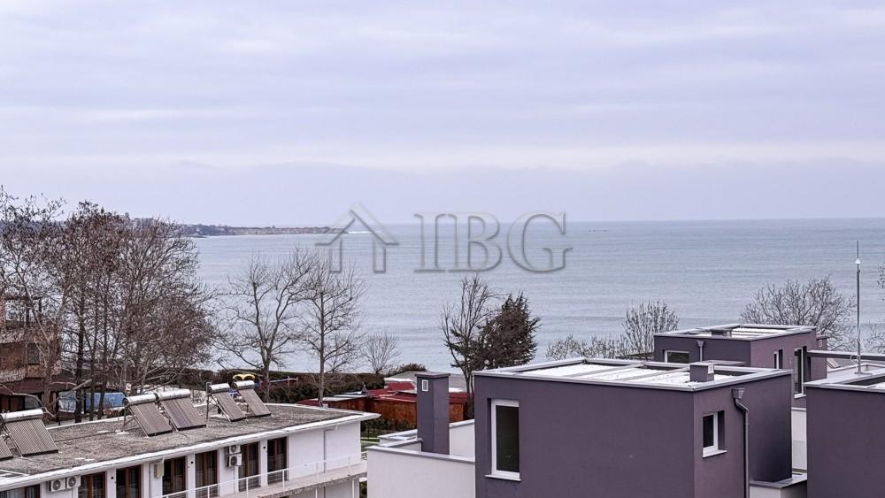 Spacious 3-Bedroom Apartment with Sea View for Sale in Villa Rossa, Ravda — photo 11 of 25