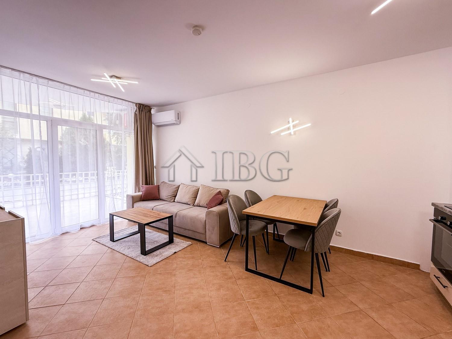 Renovated One-Bedroom Apartment with Large Terrace Barco Del Sol, Sunny Beach — photo 13 of 25