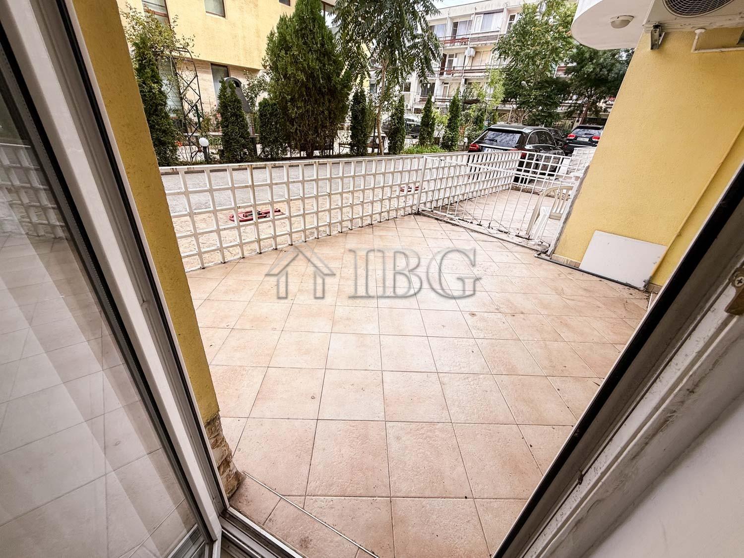 Renovated One-Bedroom Apartment with Large Terrace Barco Del Sol, Sunny Beach — photo 23 of 25