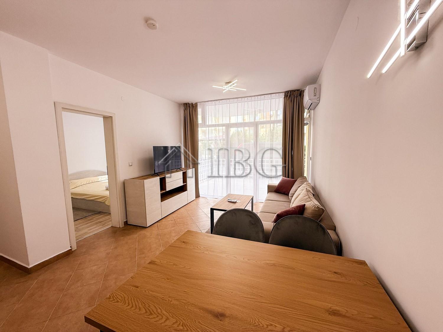 Renovated One-Bedroom Apartment with Large Terrace Barco Del Sol, Sunny Beach — photo 20 of 25