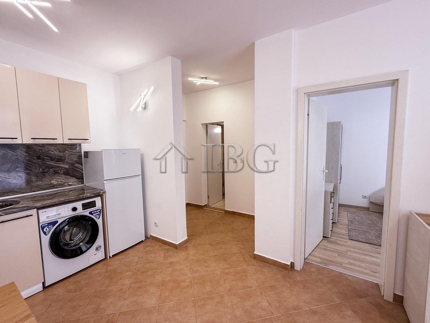 Renovated One-Bedroom Apartment with Large Terrace Barco Del Sol, Sunny Beach — photo 15 of 25