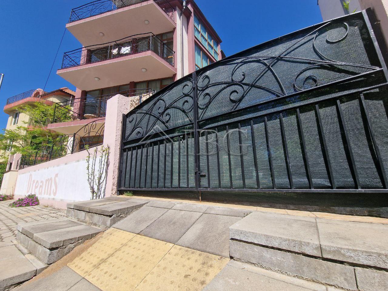 Hotel with 26 Units and Pool, Nessebar - 800 m from the Beach — photo 4