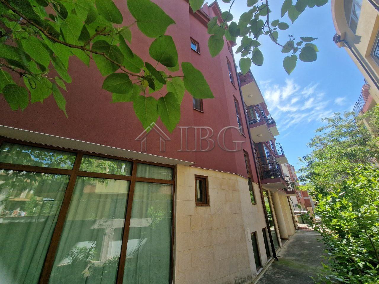 Hotel with 26 Units and Pool, Nessebar - 800 m from the Beach — photo 7 of 9