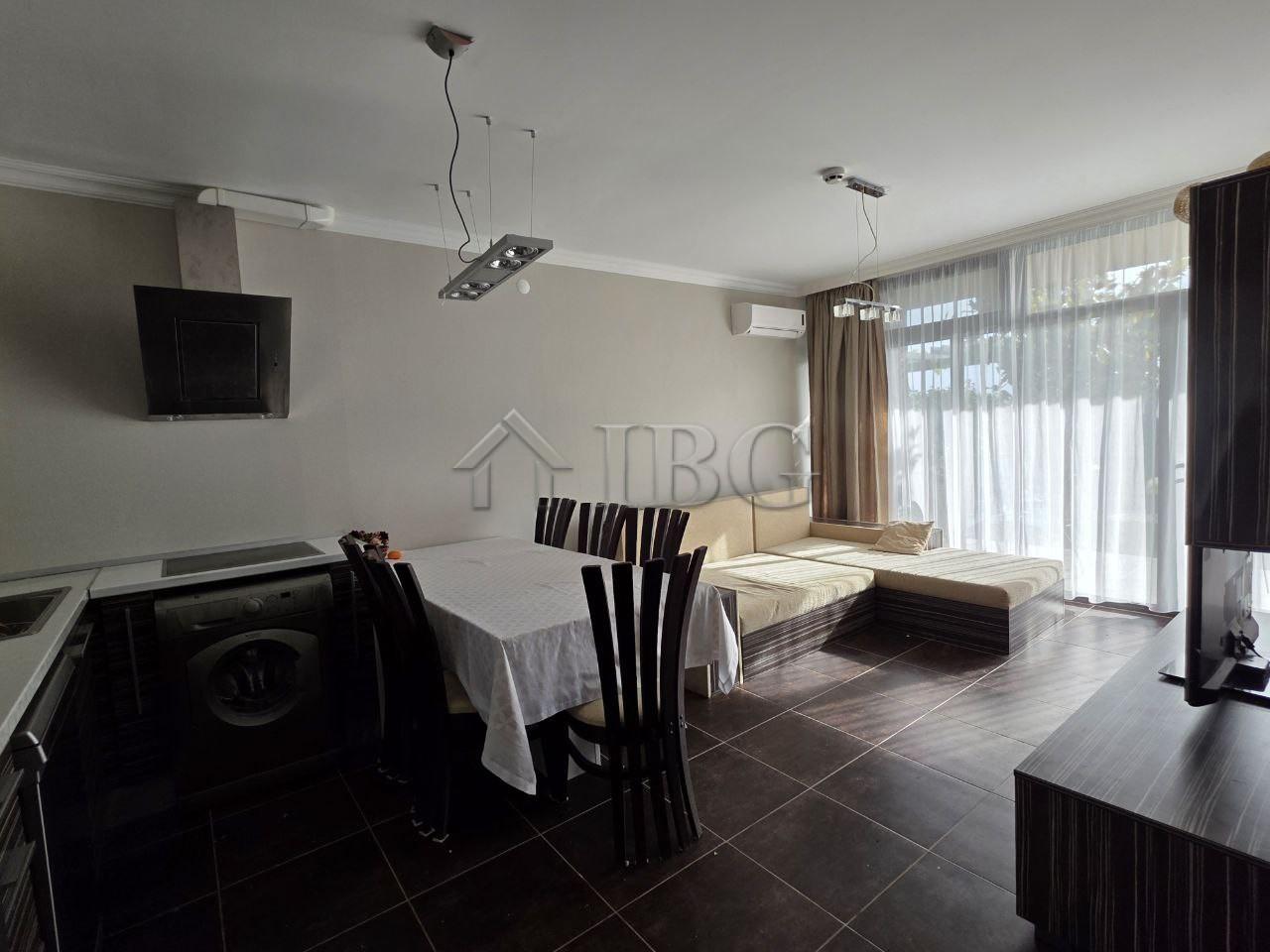 1-Bedroom Apartment with Sea View in Dolce Vita 2, Sveti Vlas — photo 3