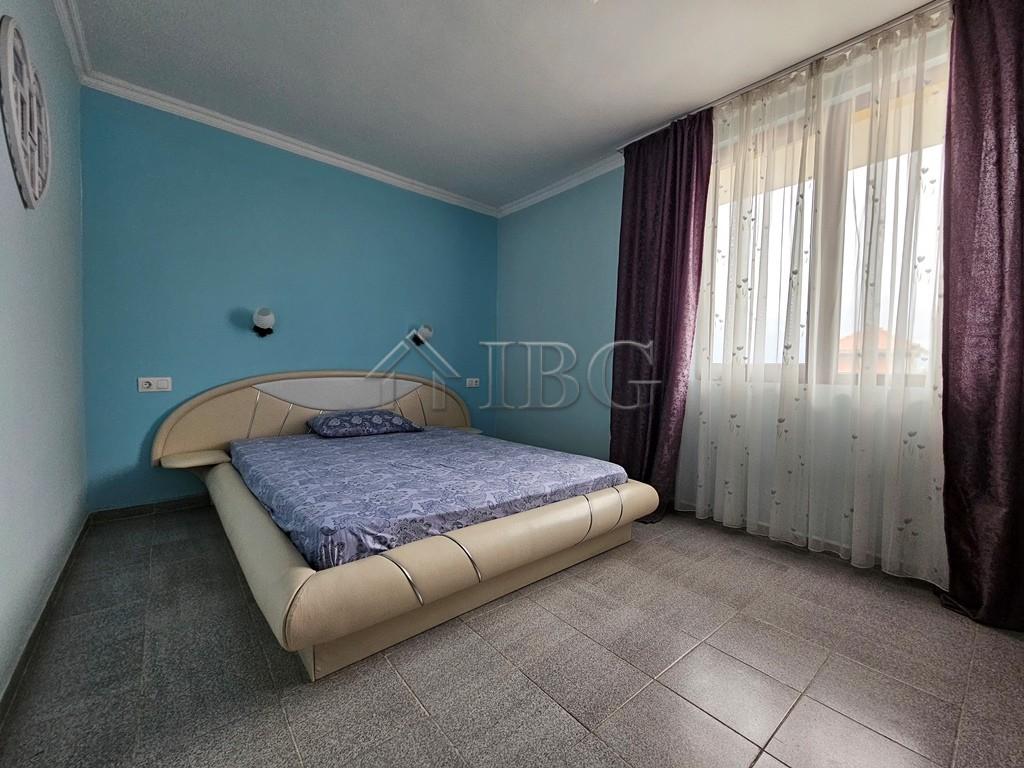 Large 4-Storey House with Panoramic Sea Views, Sveti Vlas — photo 14 of 25