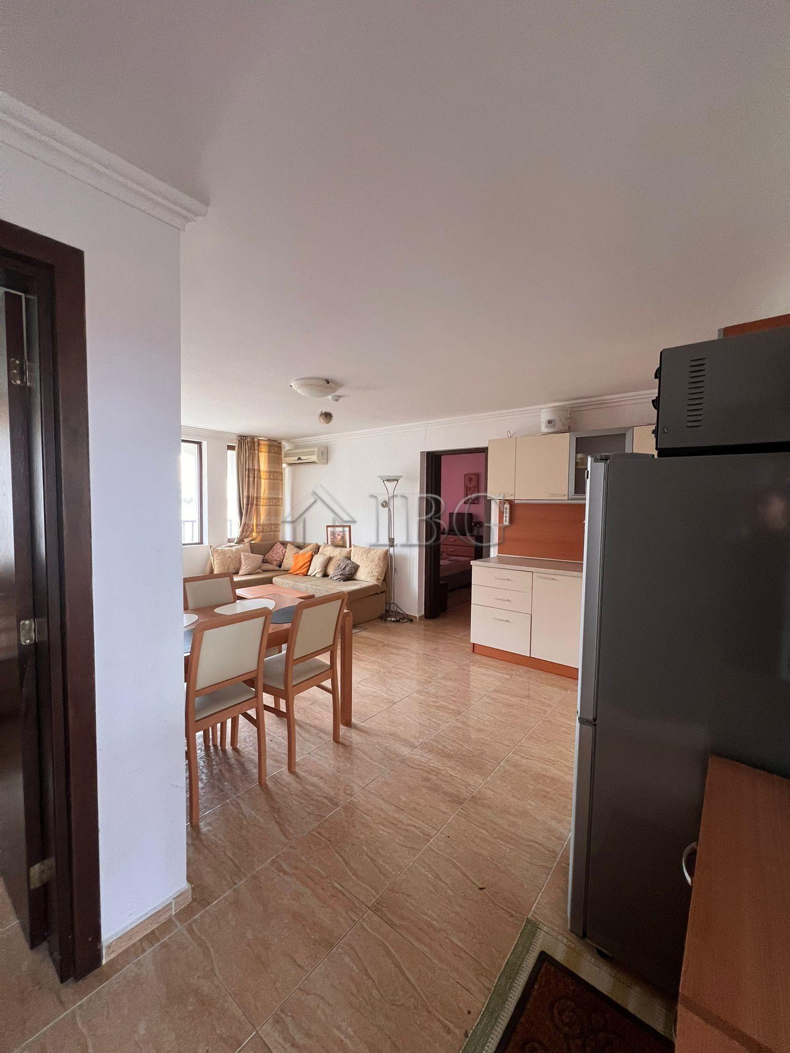 Two-Bedroom Apartment with Sea and Pool Views in Kambani 3 Complex, Sveti Vlas — photo 9 of 16