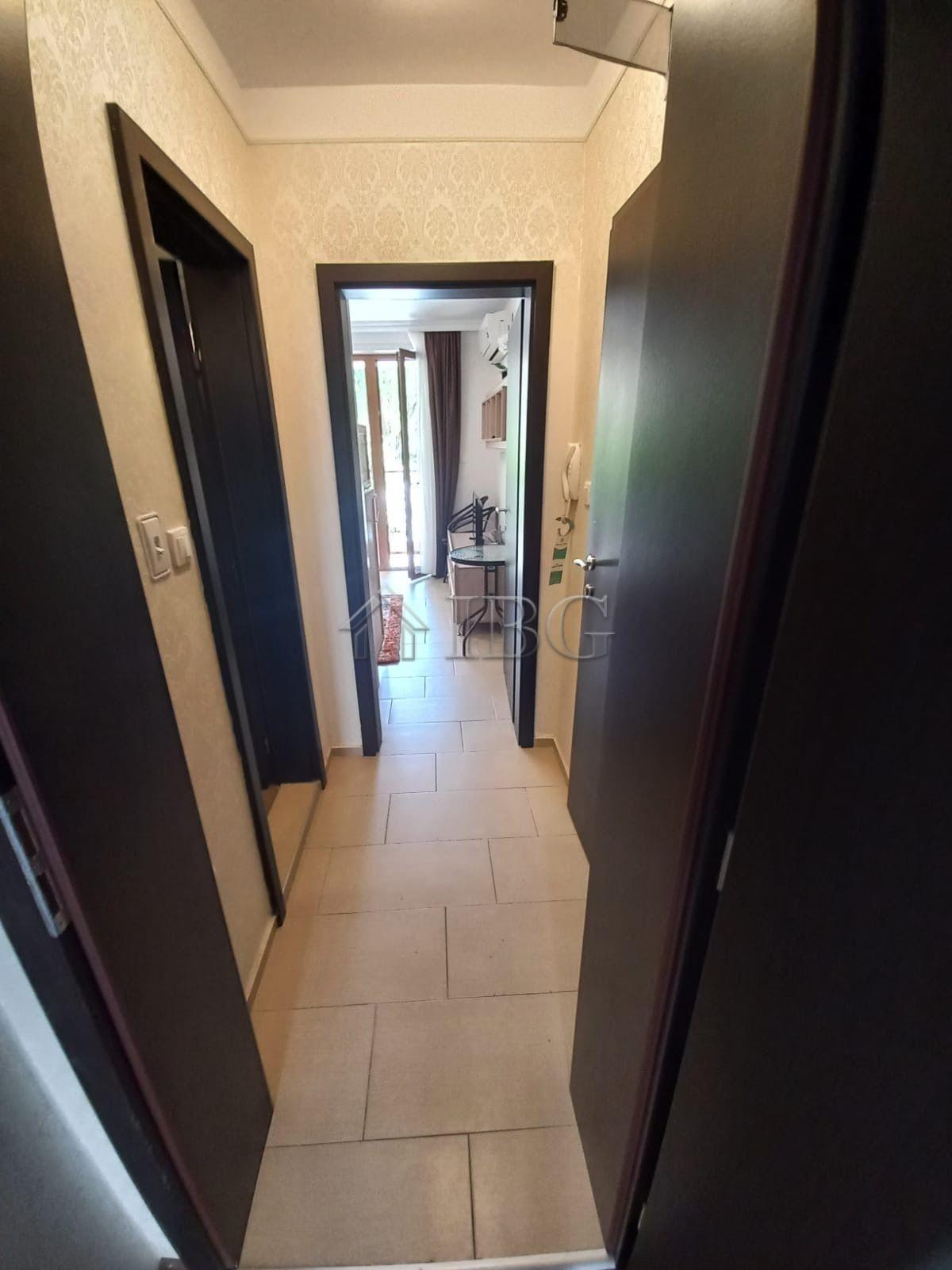 One-Bedroom Apartment with Pool View in Harmony Suites 1, Sunny Beach — photo 14 of 16
