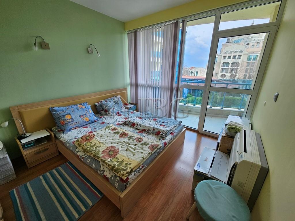2-Bedroom Apartment with Pool View in Marina Holiday Club, Pomorie — photo 5 of 12